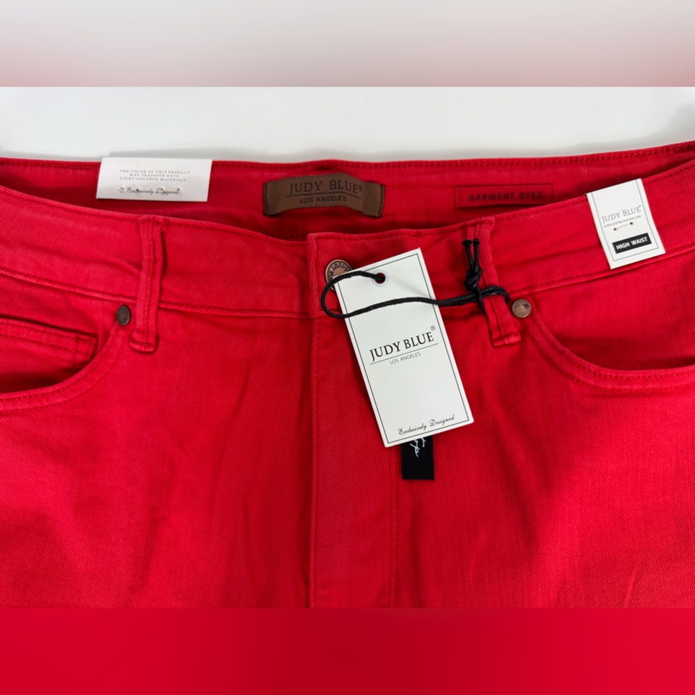 Judy Blue Shorts Women’s 3XL Red High Rise Tummy Control‎ Cuffed Bermuda Stretch - Picture 6 of 9